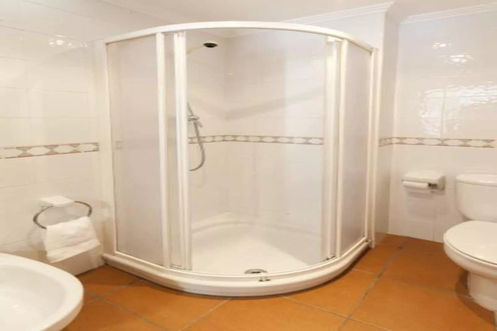 Comtessa-Bathroom