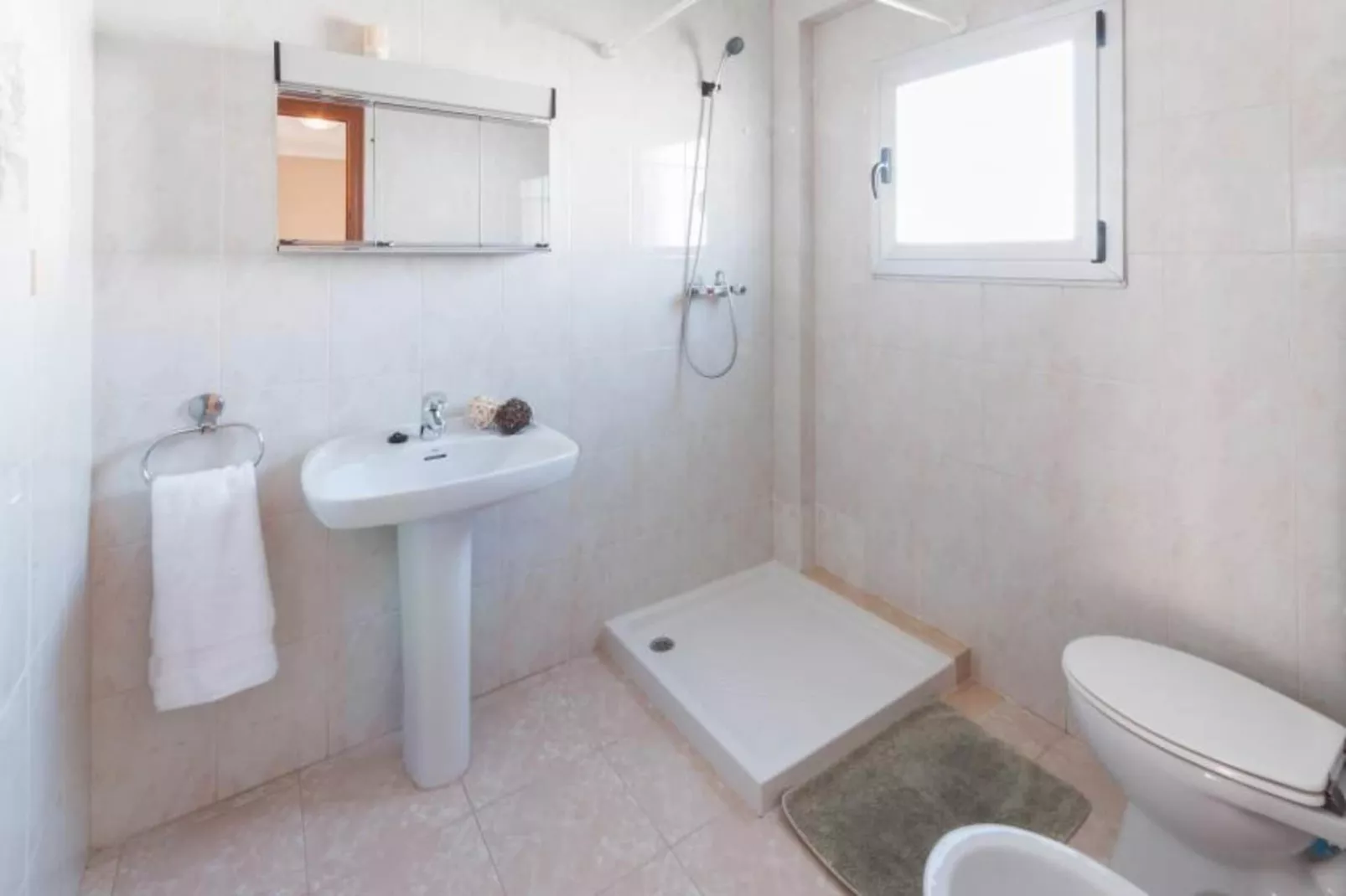 Amatista-Bathroom