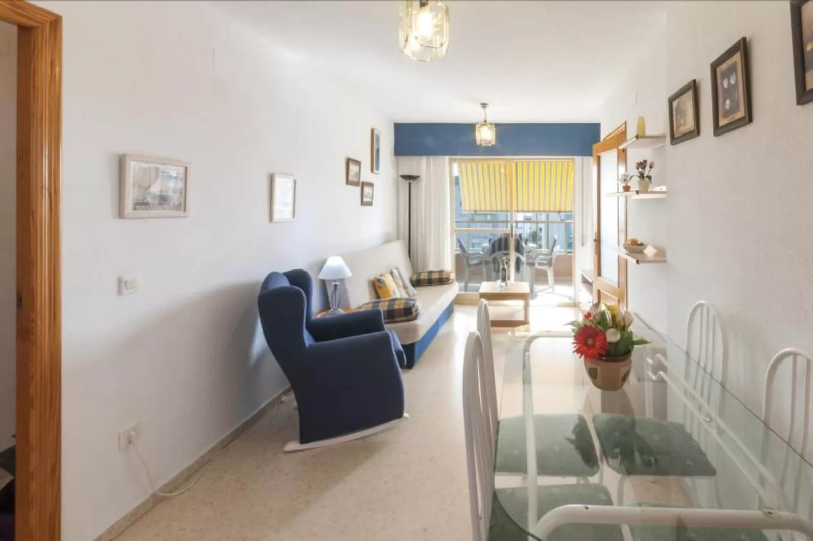 Nube-Living room
