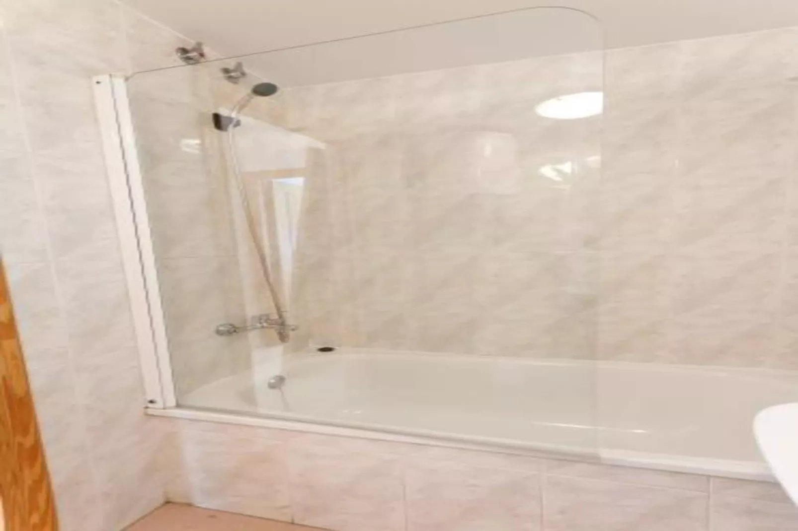 Nube-Bathroom