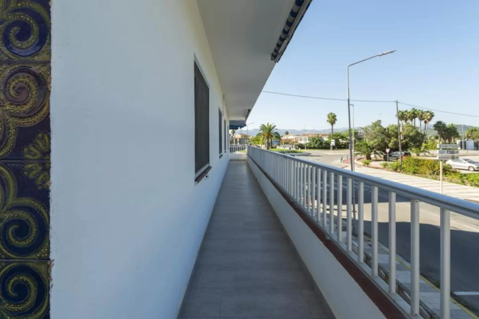 Cotton-Terrace balcony