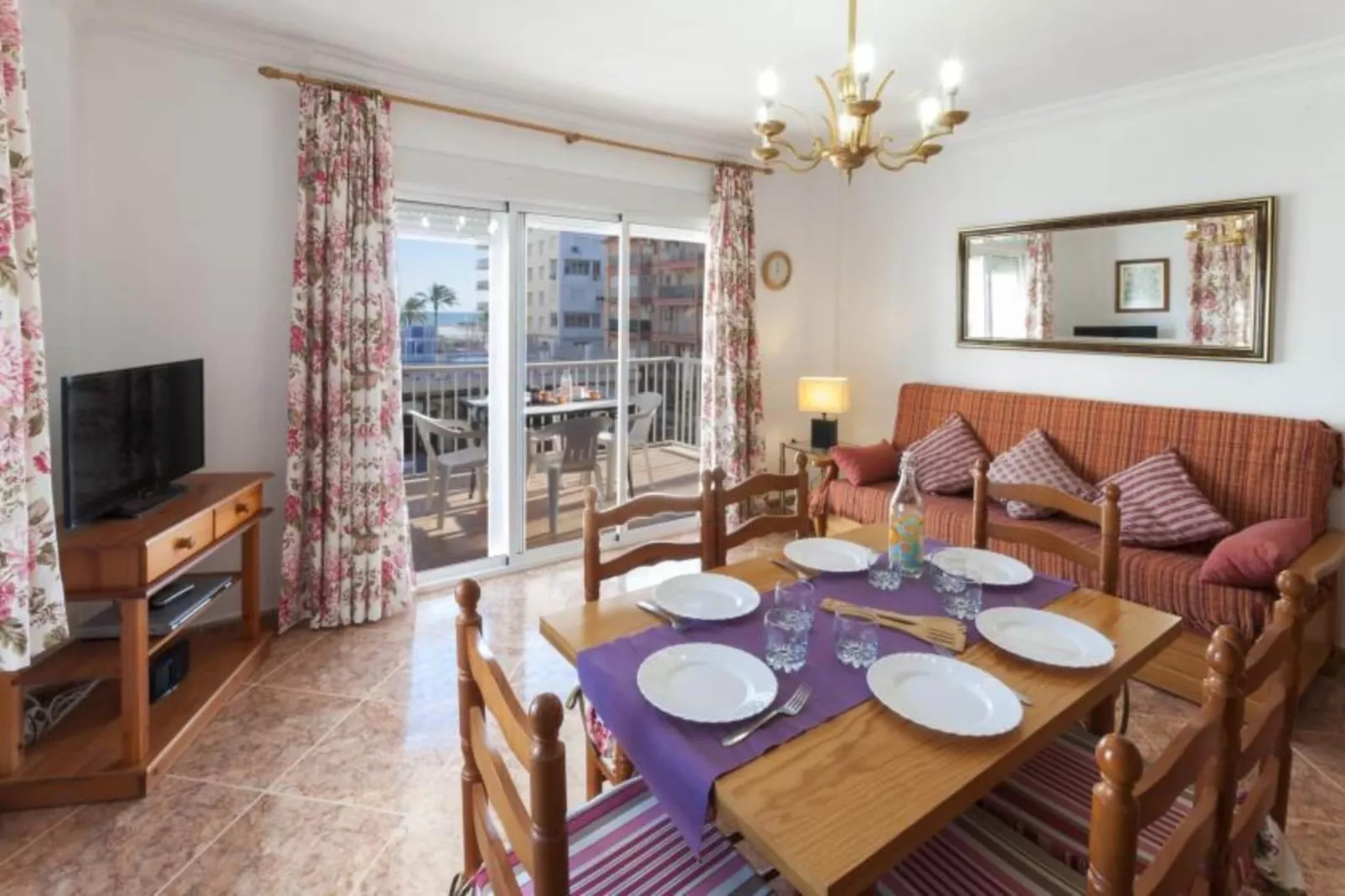 Niza-Dining room