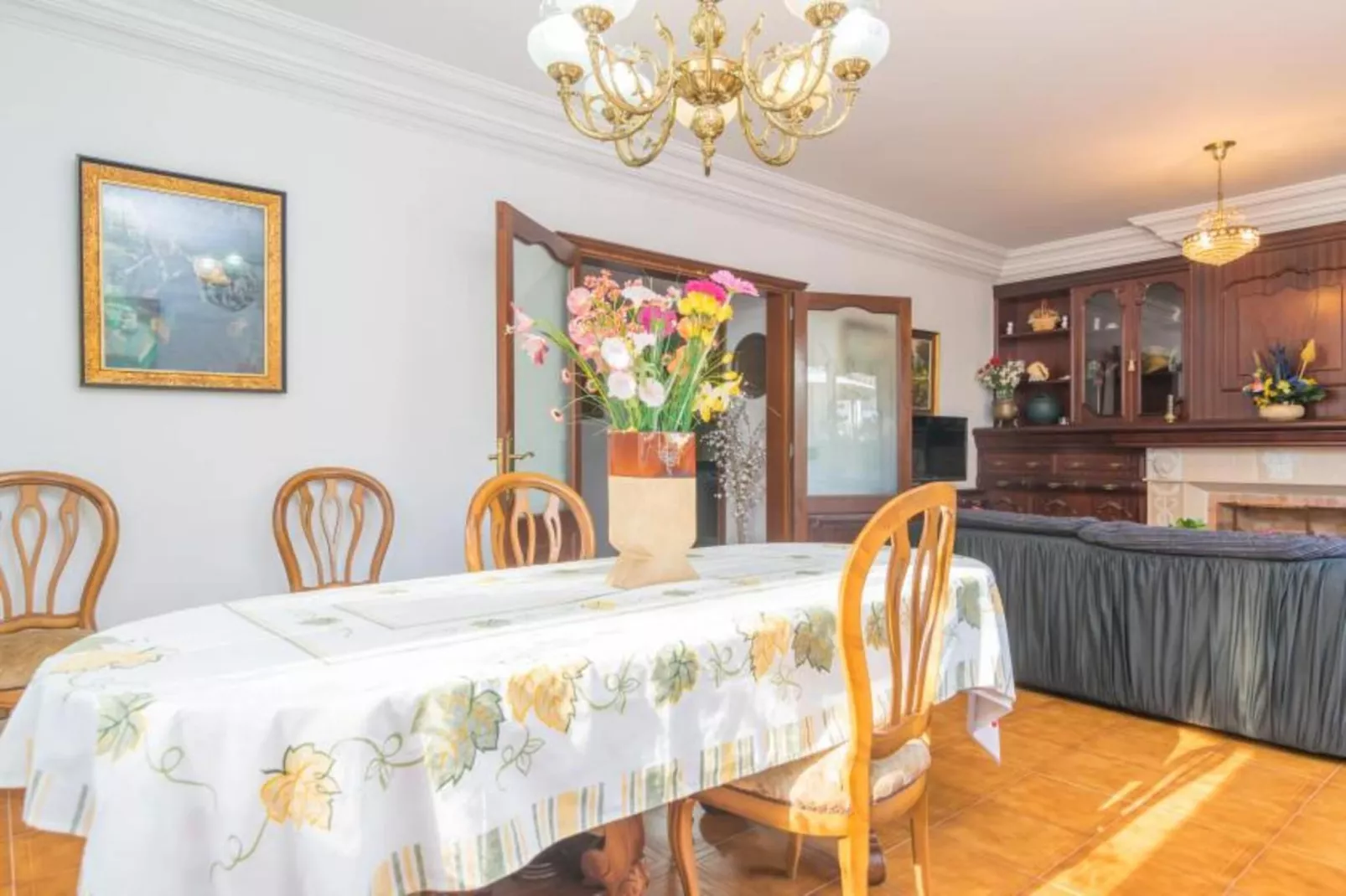 Los Geranios-Dining room