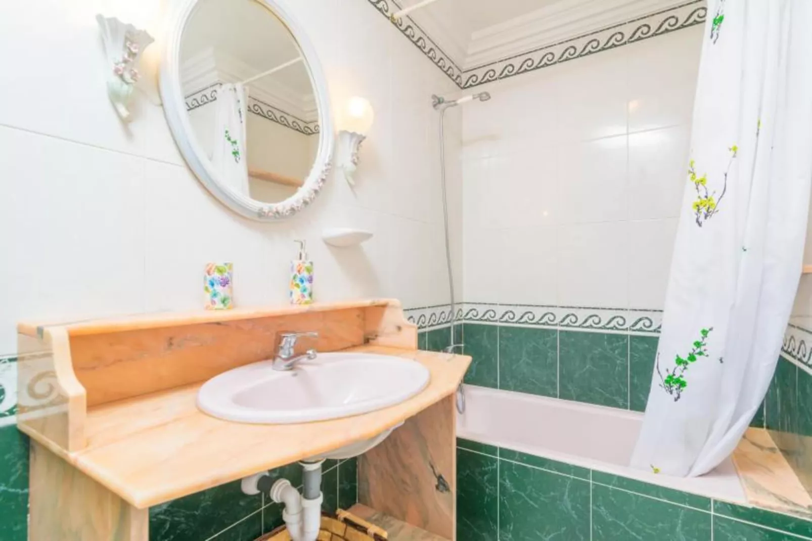 Los Geranios-Bathroom