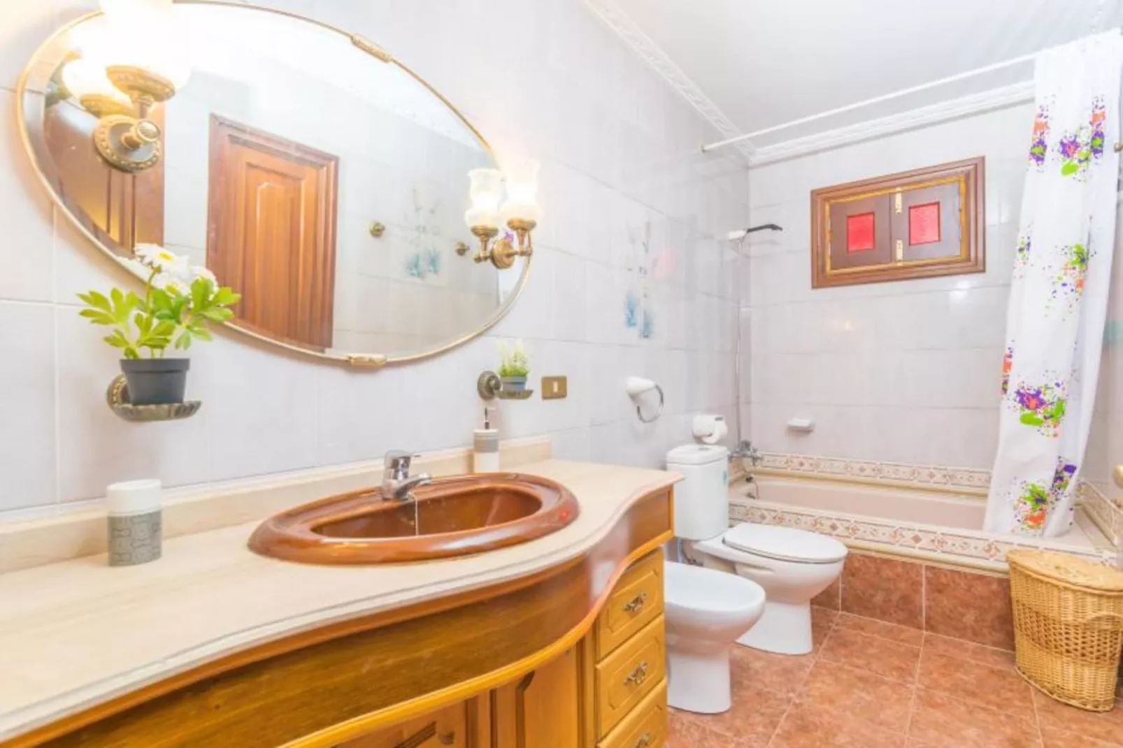 Los Geranios-Bathroom