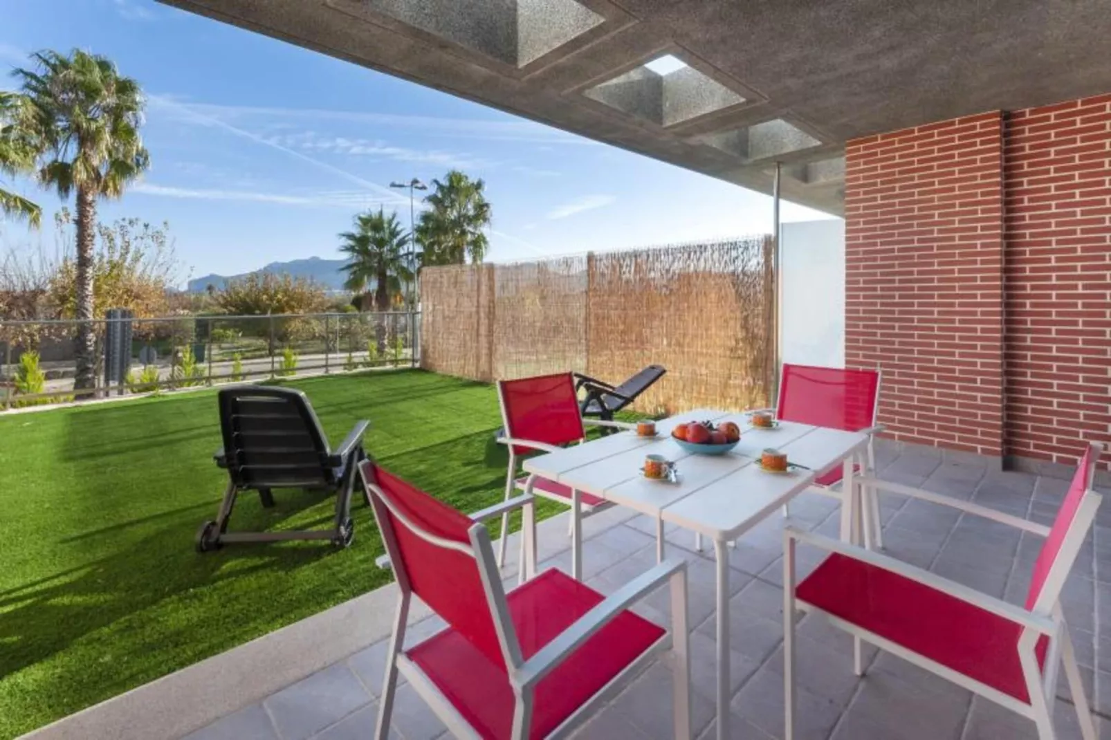 Happy-Terrace balcony