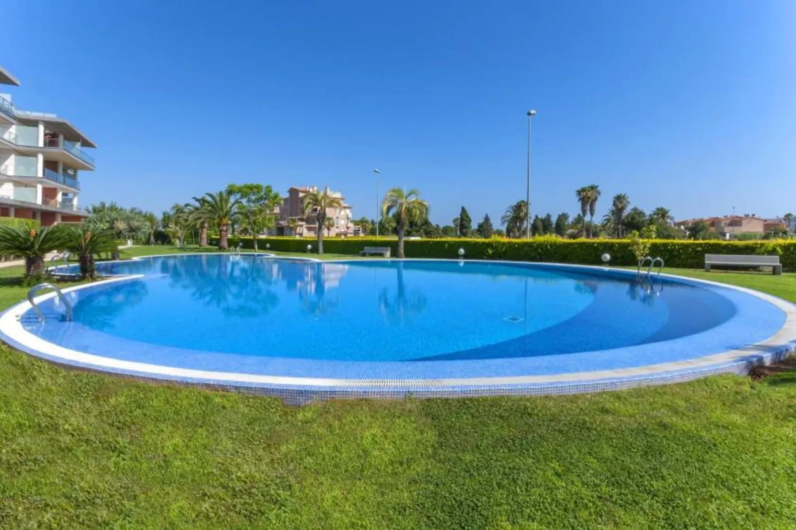 Happy-Pool