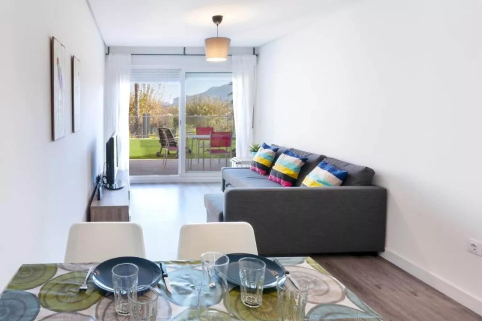 Happy-Living room