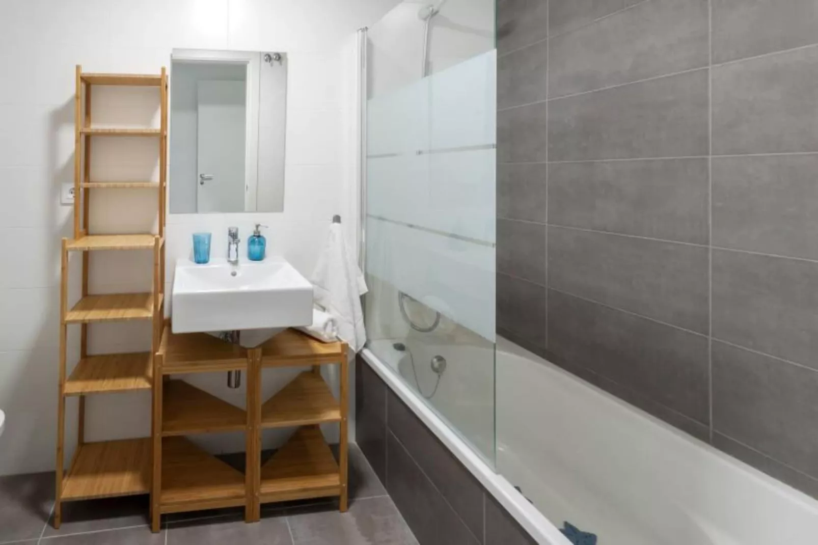 Happy-Bathroom