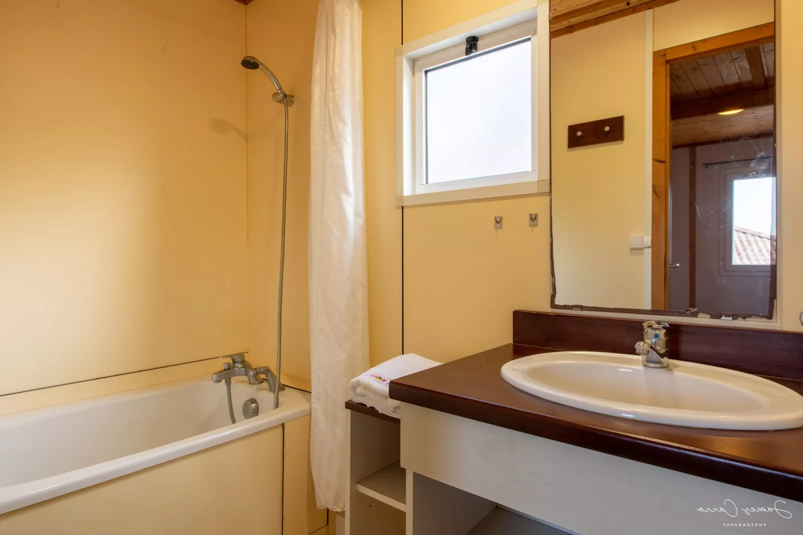 Vilanova Park Bungalow S800-Bathroom