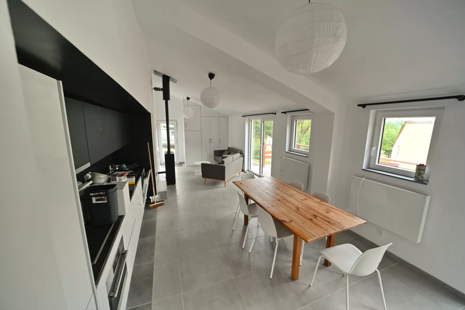 Rabais 57-58-Dining room