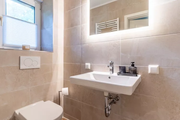 Ferienwohnung 2 Heimat-Bathroom