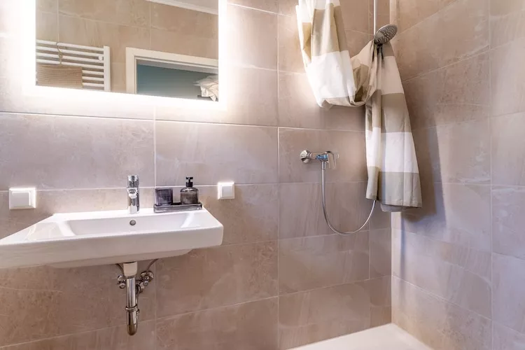 Ferienwohnung 2 Heimat-Bathroom
