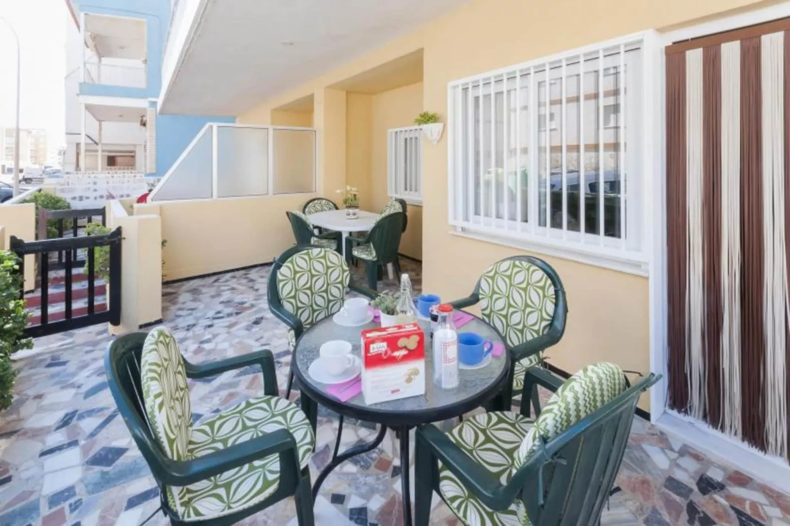 Pandora 2-Terrace balcony