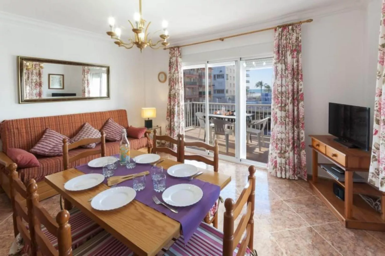 Niza-Dining room