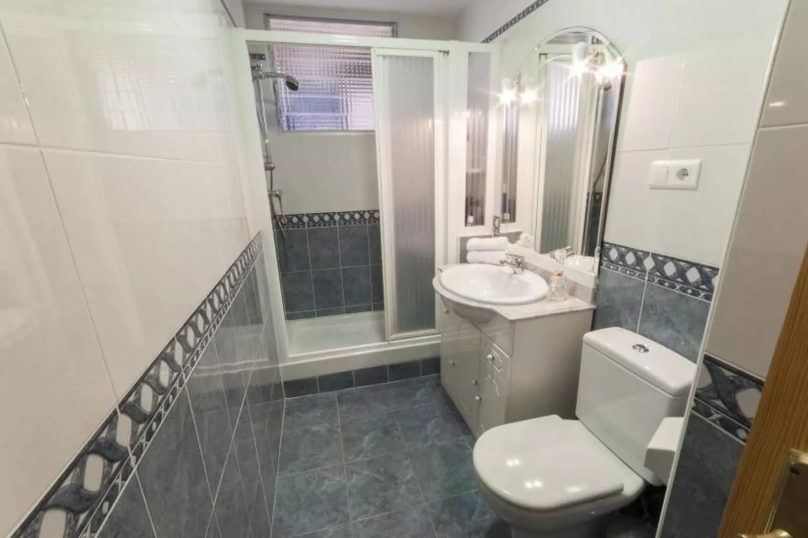 Niza-Bathroom