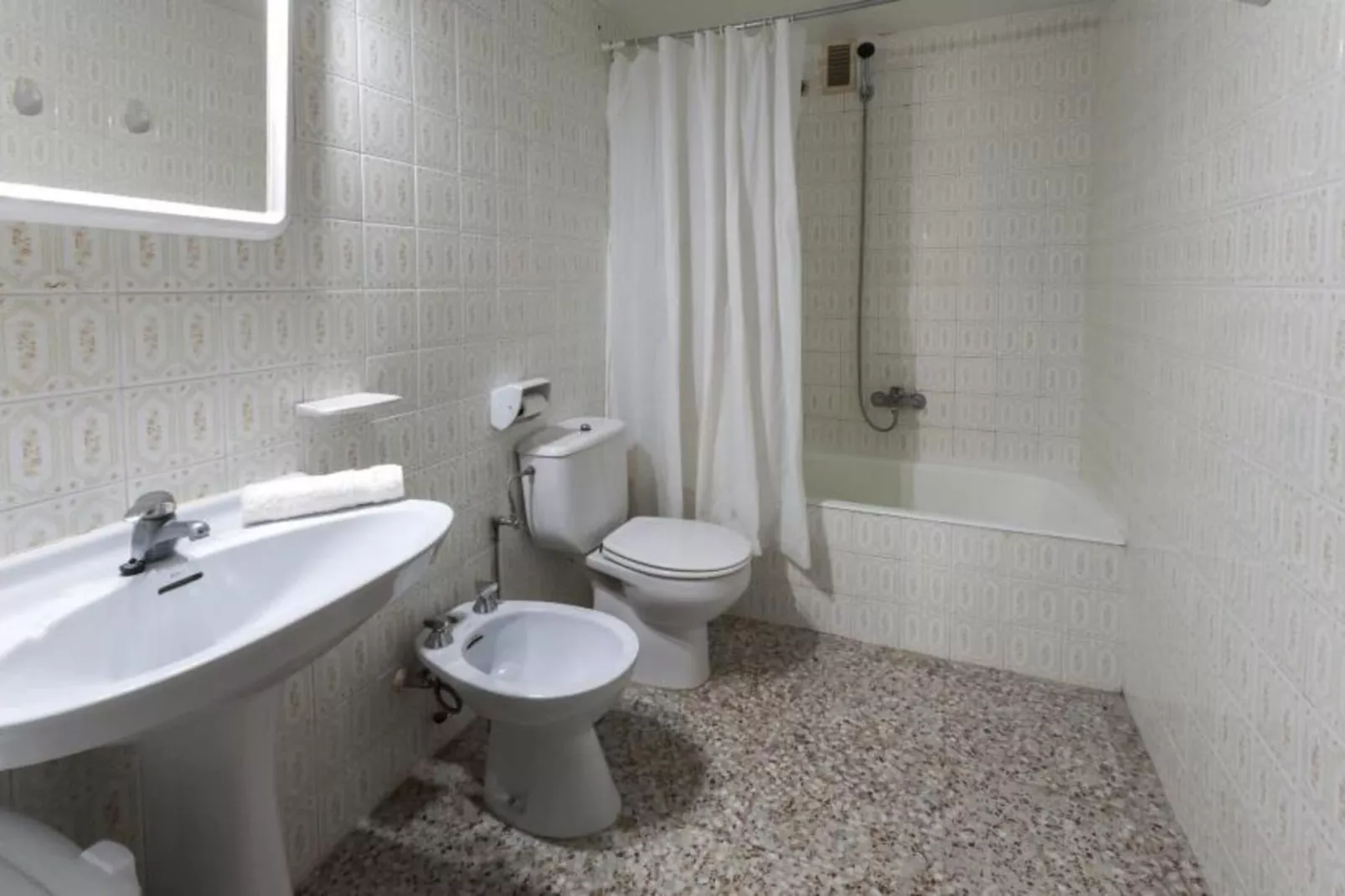 River-Bathroom