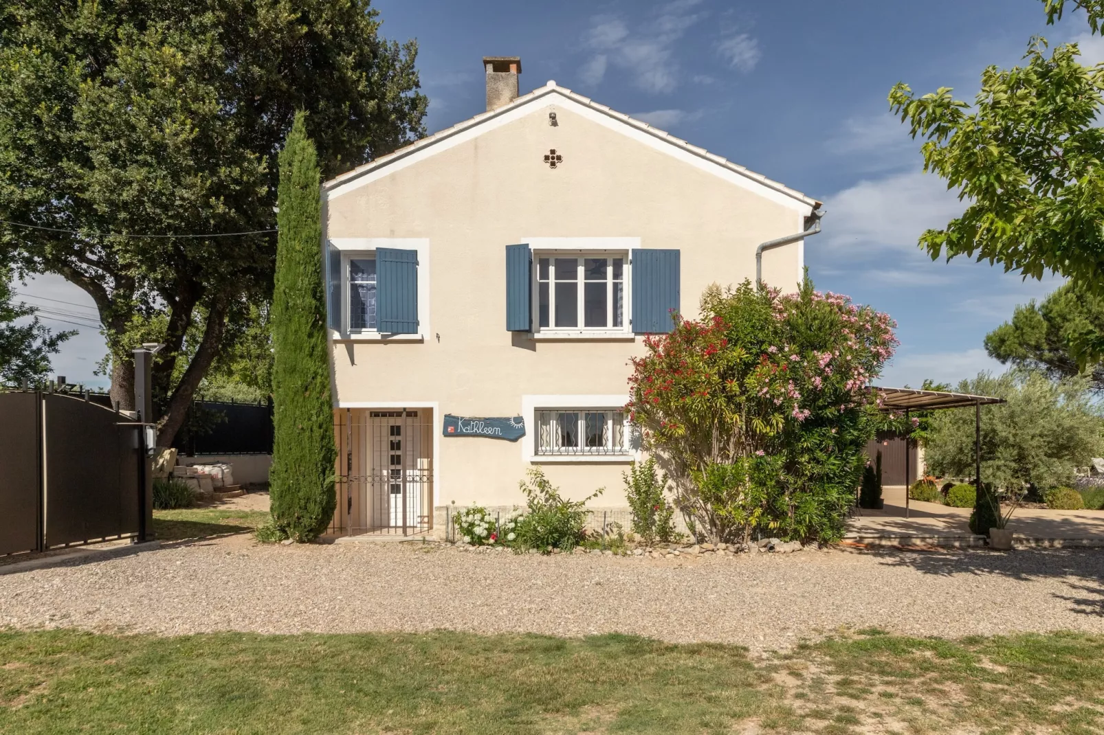 Villa Carpentras-Exterior summer