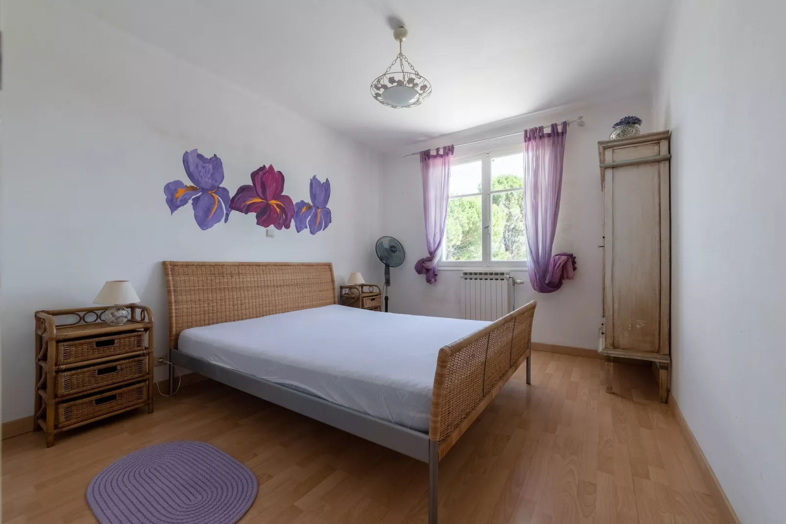 Villa Carpentras-Bedroom