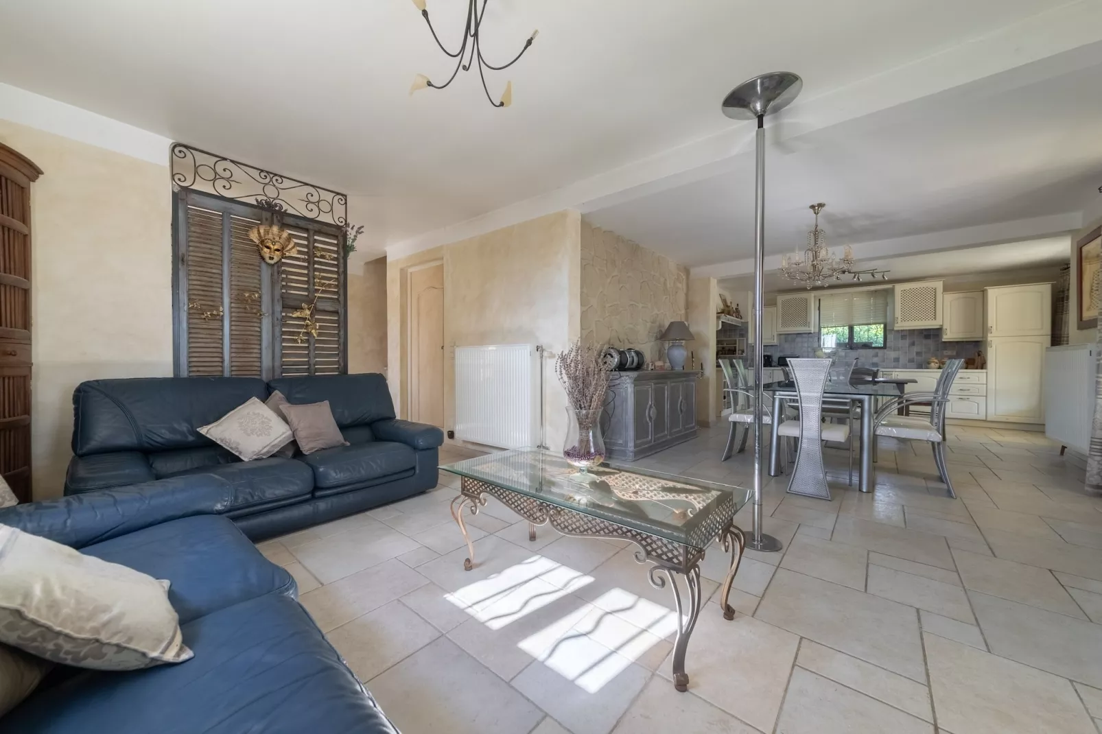 Villa Carpentras-Living room
