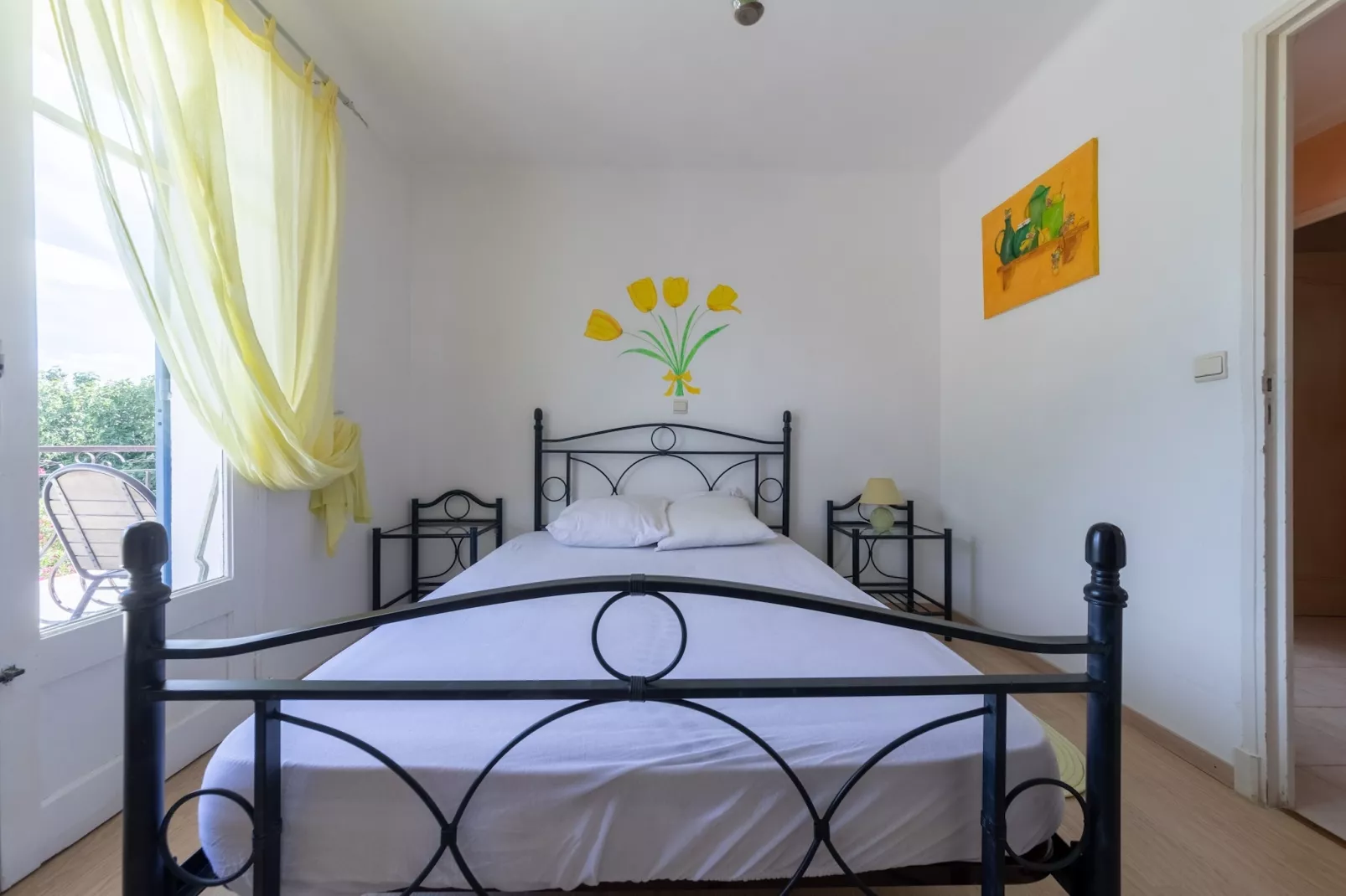 Villa Carpentras-Bedroom