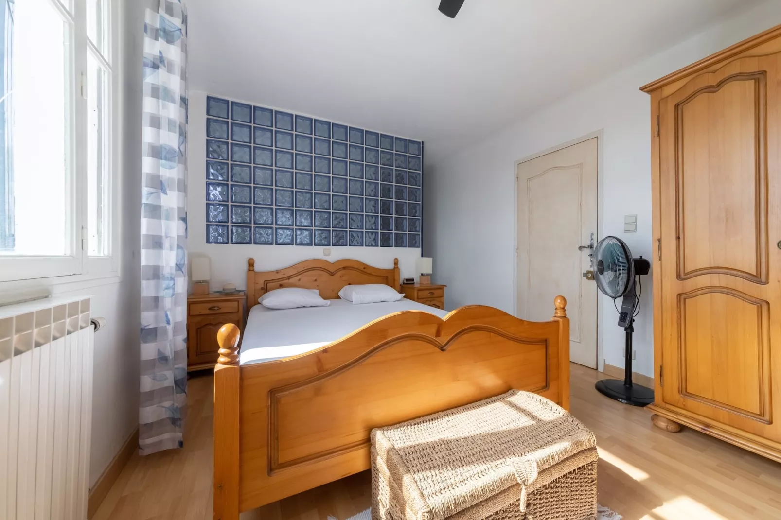 Villa Carpentras-Bedroom