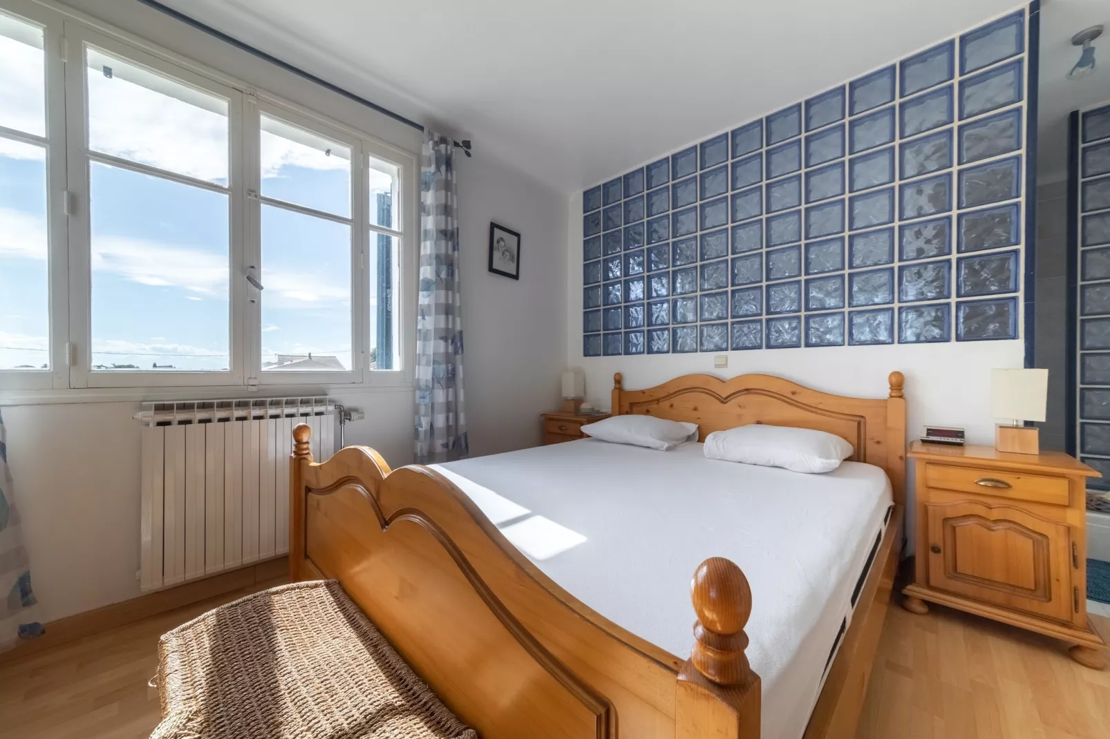Villa Carpentras-Bedroom