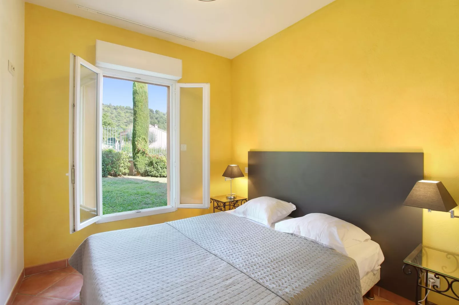 	 Résidence La Licorne de Haute-Provence 2-Bedroom