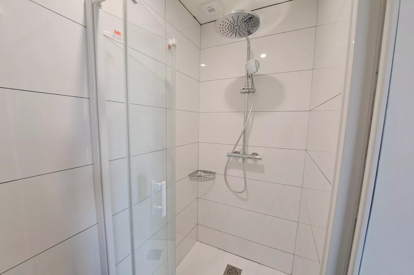 Ferienhaus in Cléder-Bathroom