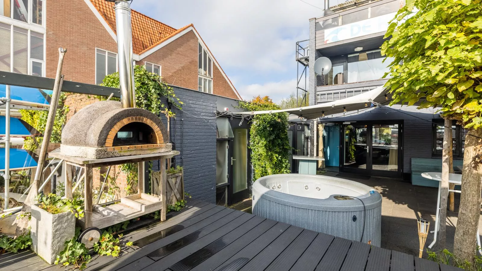 De Kaag Watersport Groepsaccommodatie - 80 pers-Gardens summer