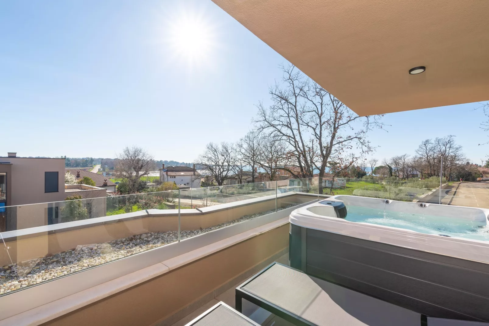 Quercus village penthouse 11 with bubble bath-Terrassenbalkon