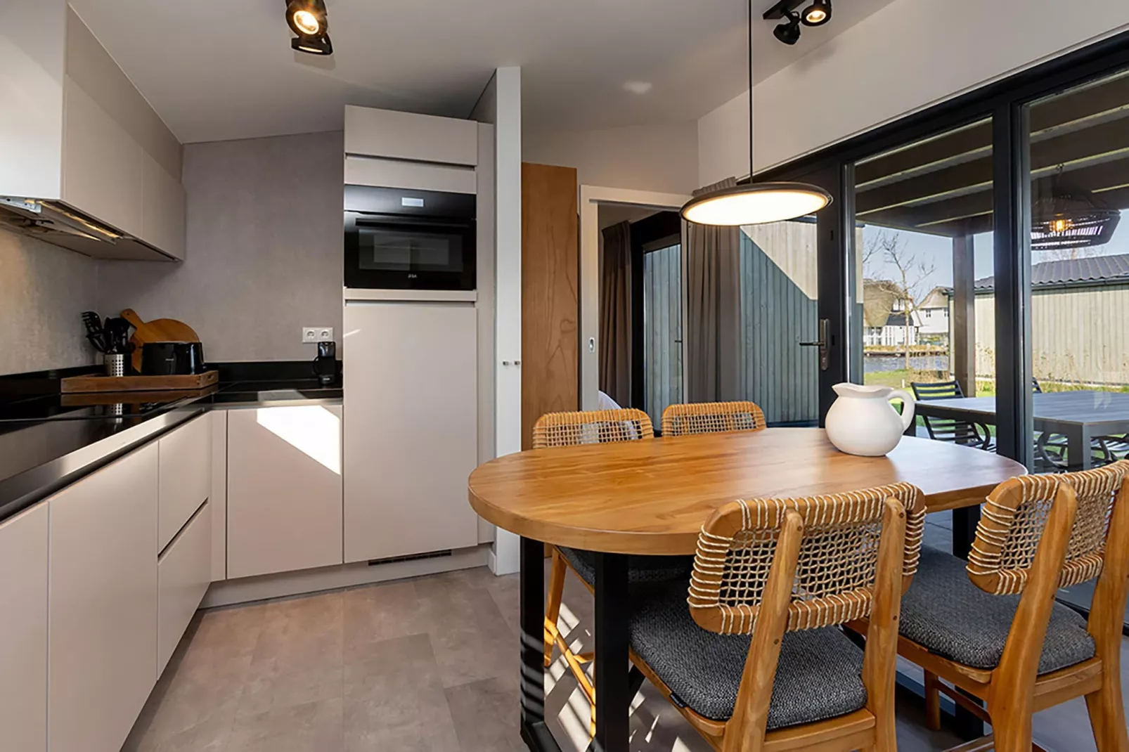 Docklodge 16-Kitchen