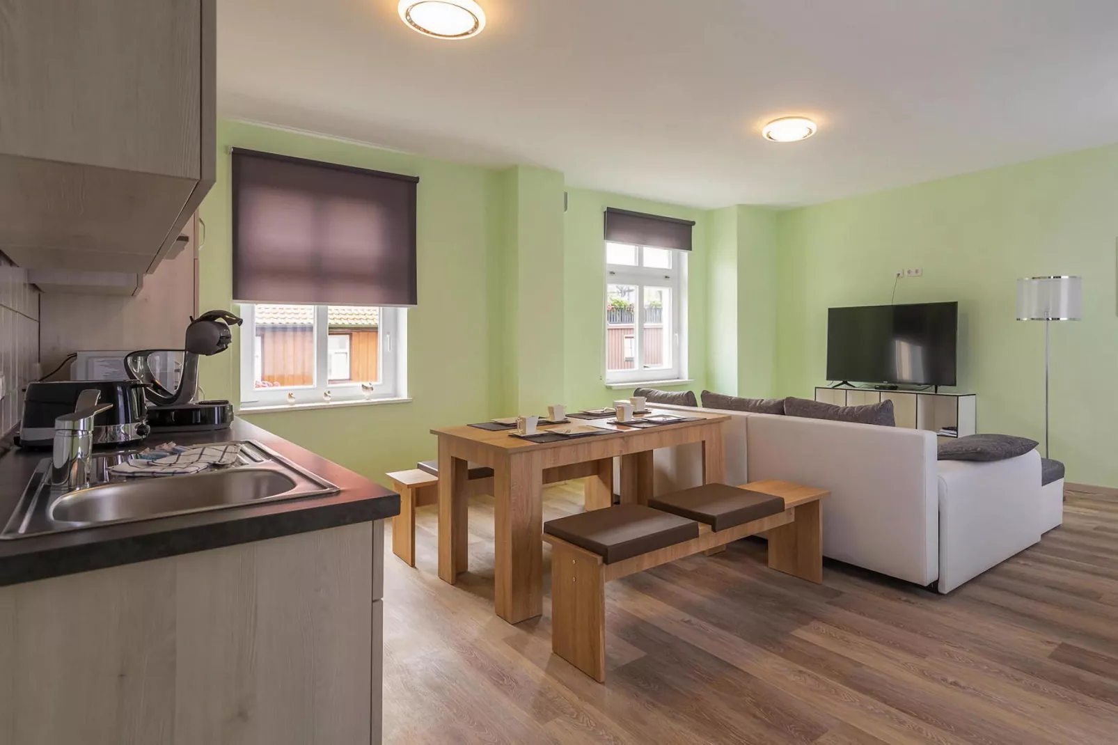 Remise 1-Kitchen