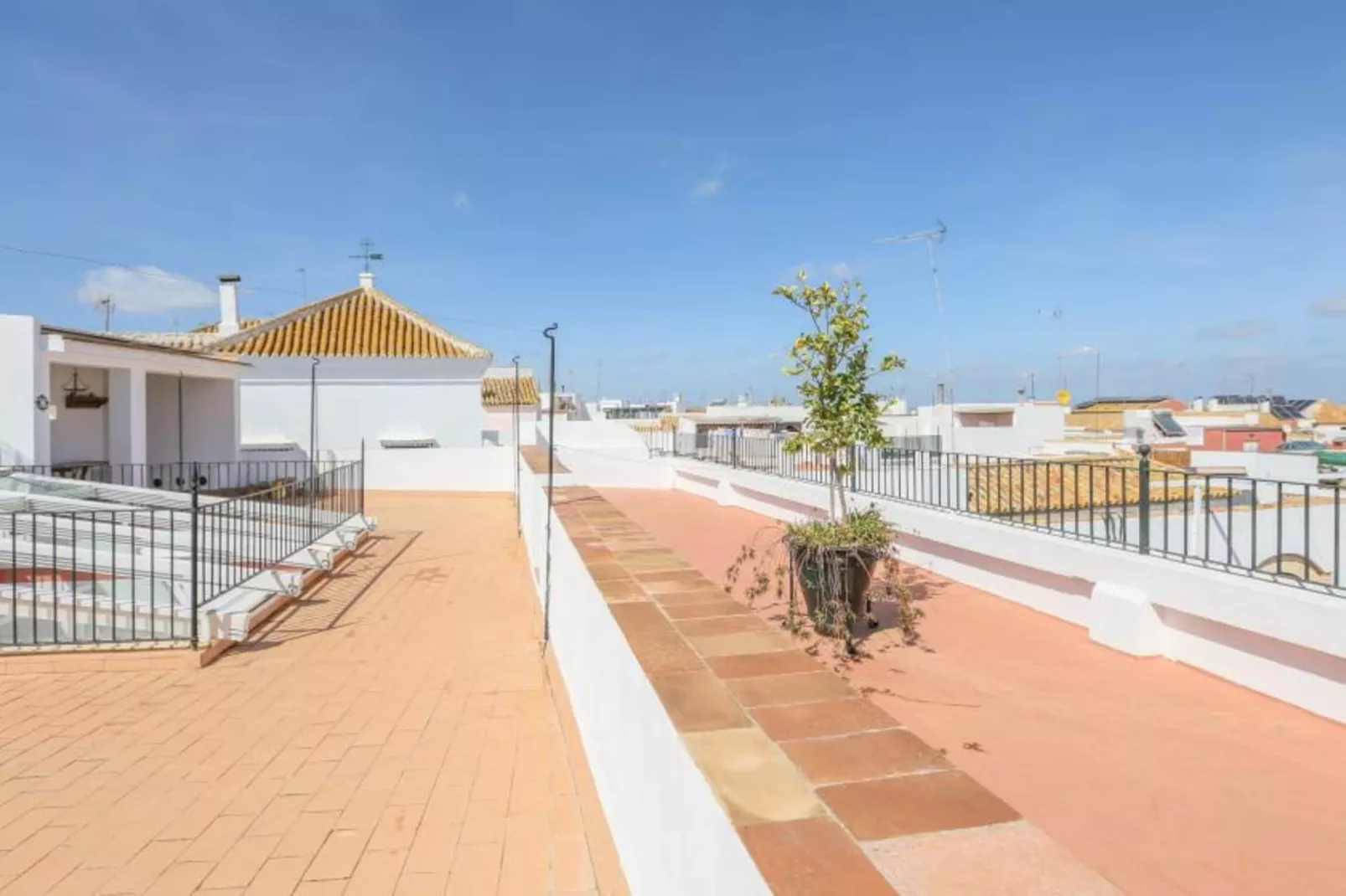 Posada De La Casa Del Pintor Hab. Huelva-Terrace balcony