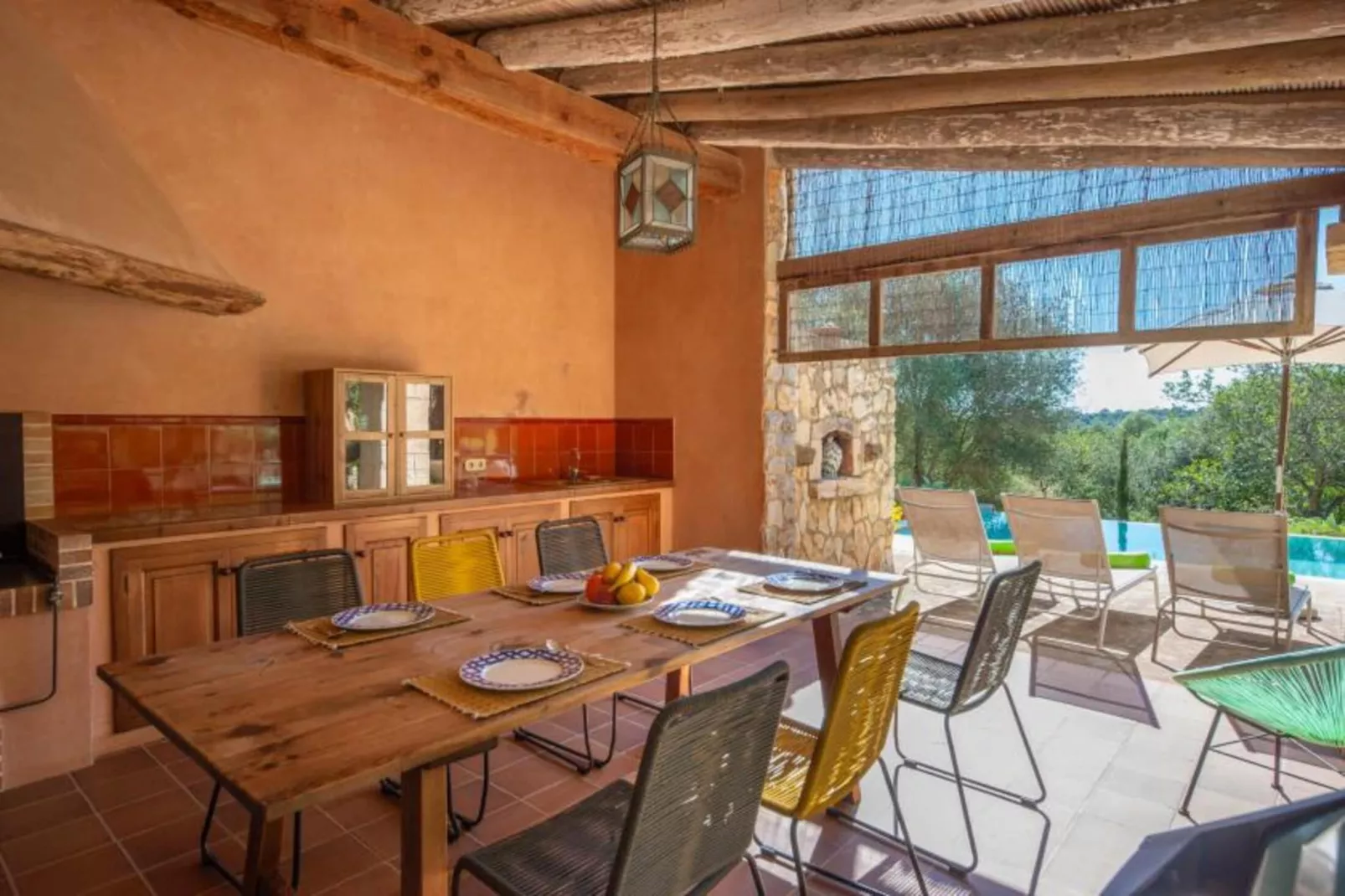 Son Poca Palla-Dining room