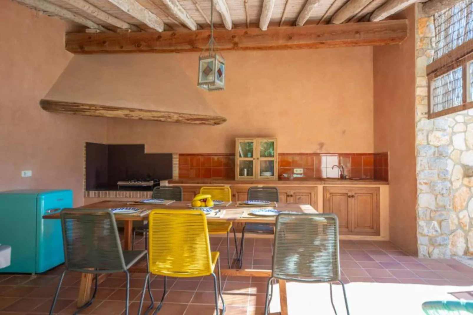 Son Poca Palla-Dining room