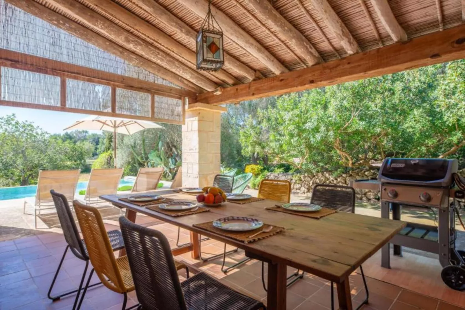 Son Poca Palla-Dining room