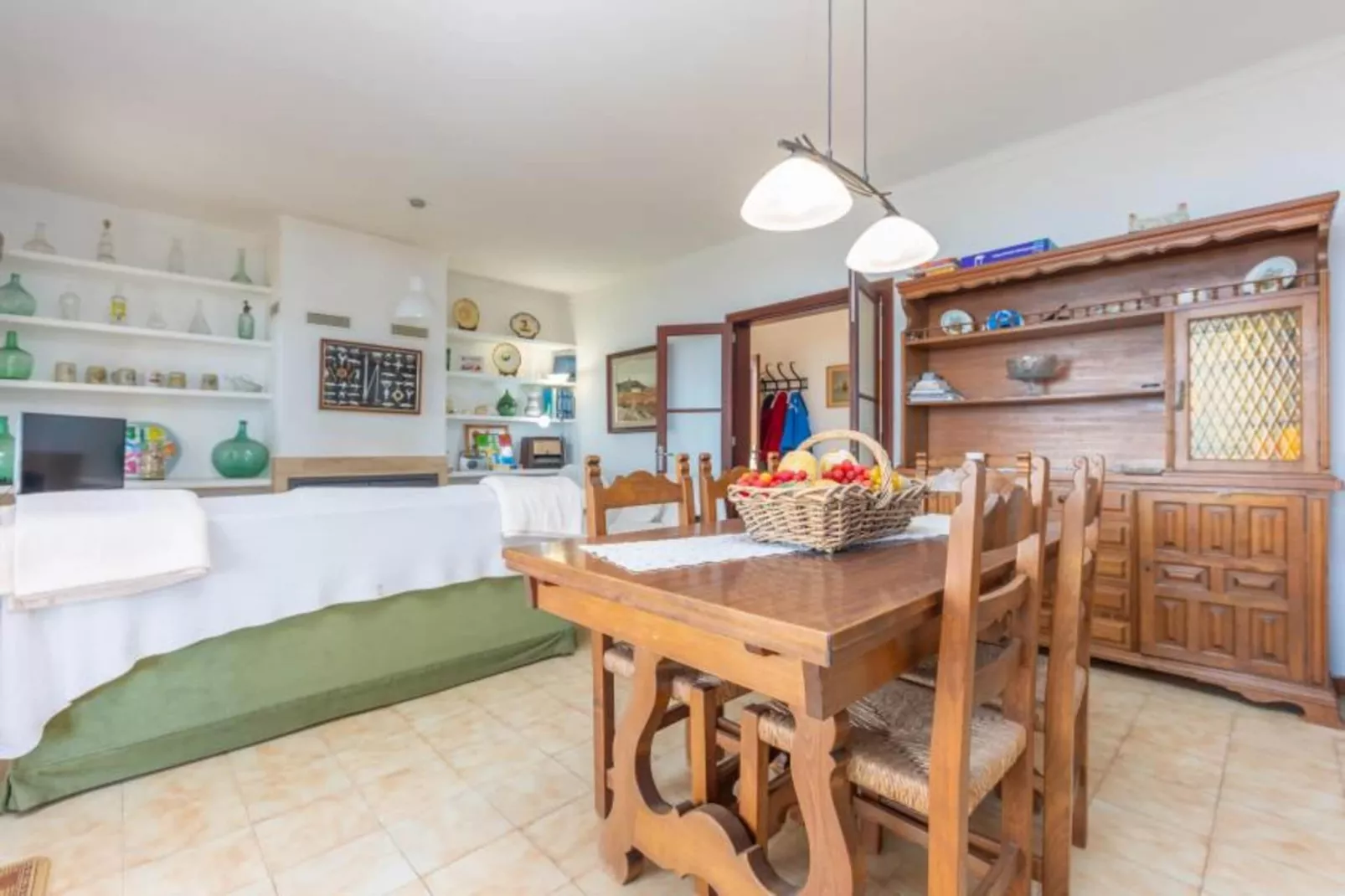 Borges-Dining room