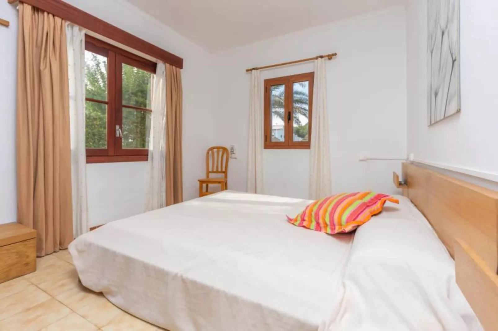 Borges-Bedroom