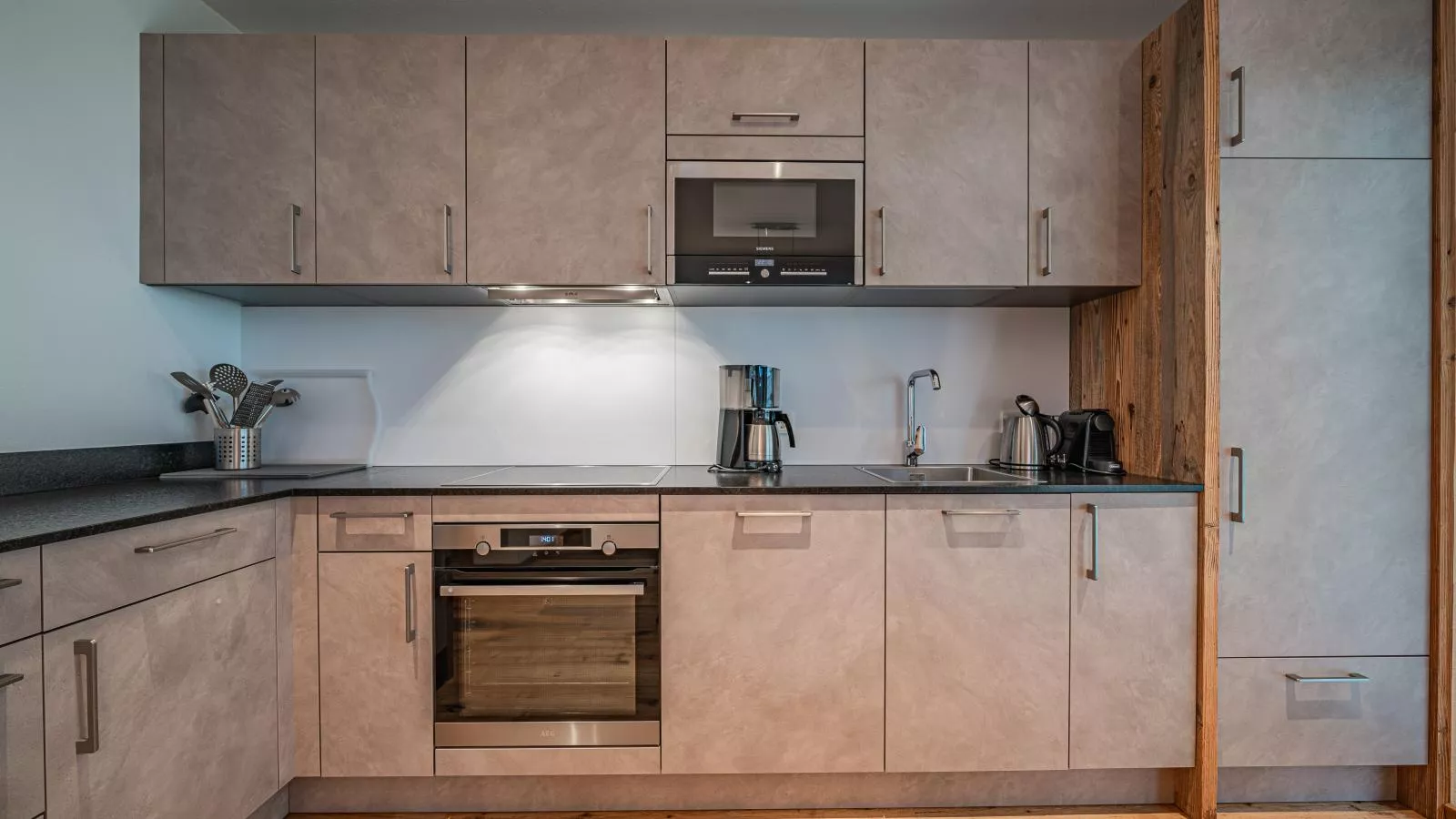 Hahnenkamm-Kitchen