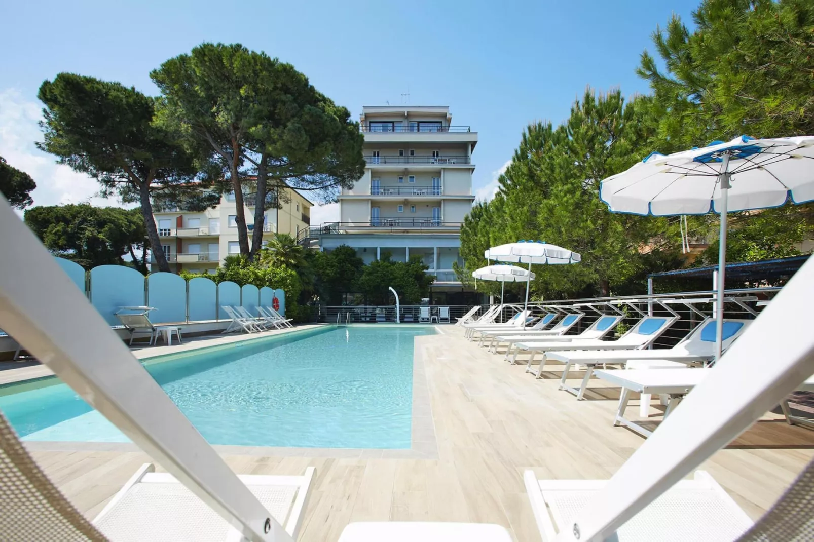 Residence Miriam Pietra Ligure - B4 SUP/B4SU renoviert in 2014-Pool
