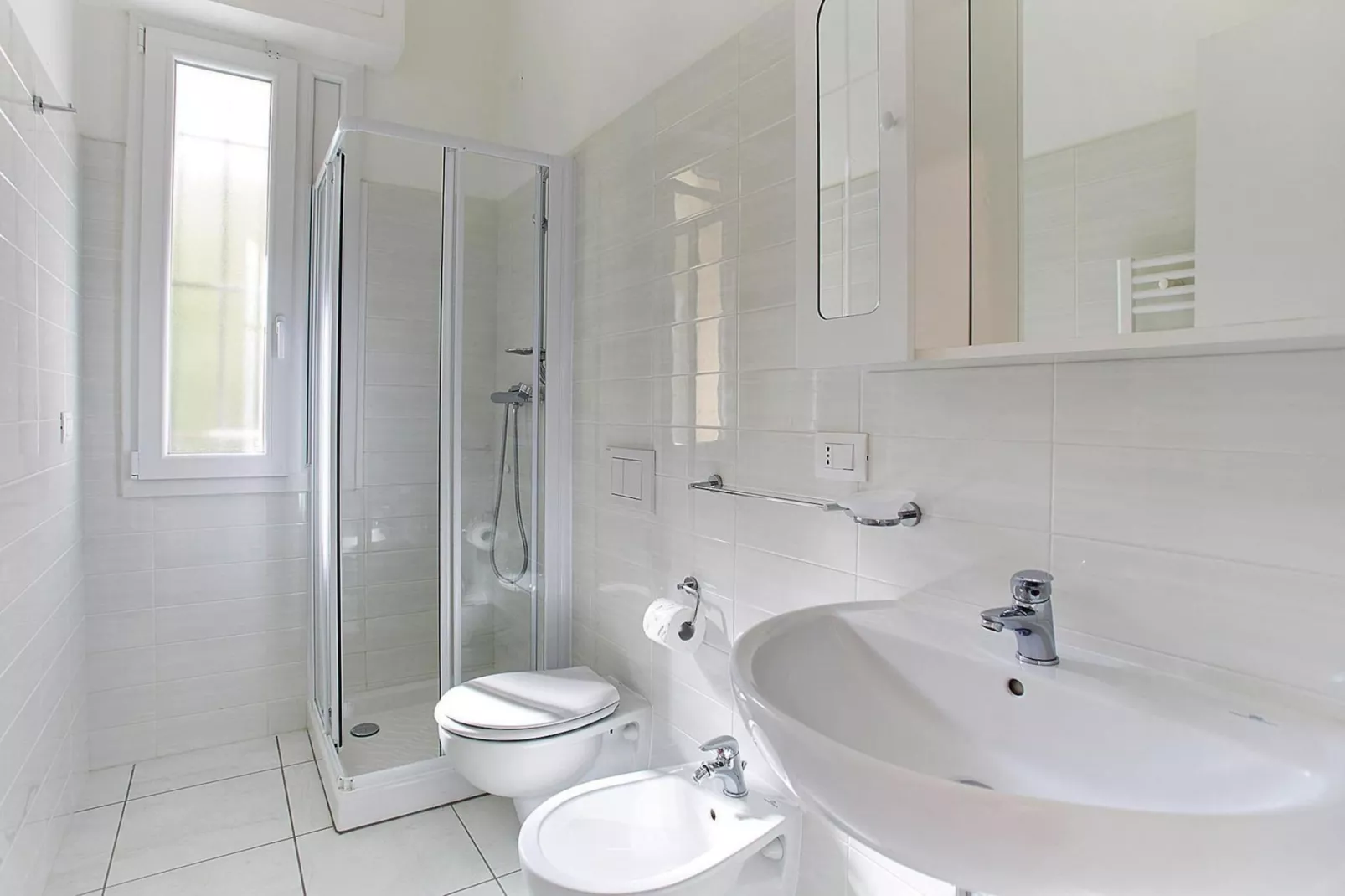 Residence Miriam Pietra Ligure - B4 SUP/B4SU renoviert in 2014-Bathroom