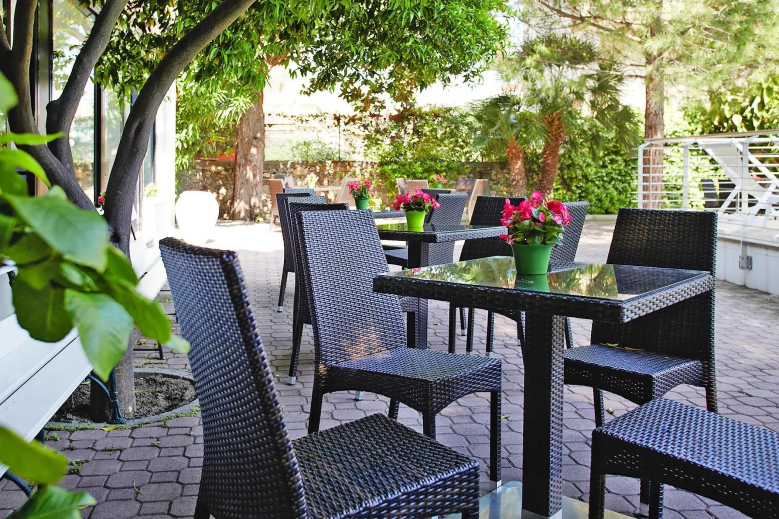 Residence Miriam Pietra Ligure - B4 SUP/B4SU renoviert in 2014-Terrace balcony