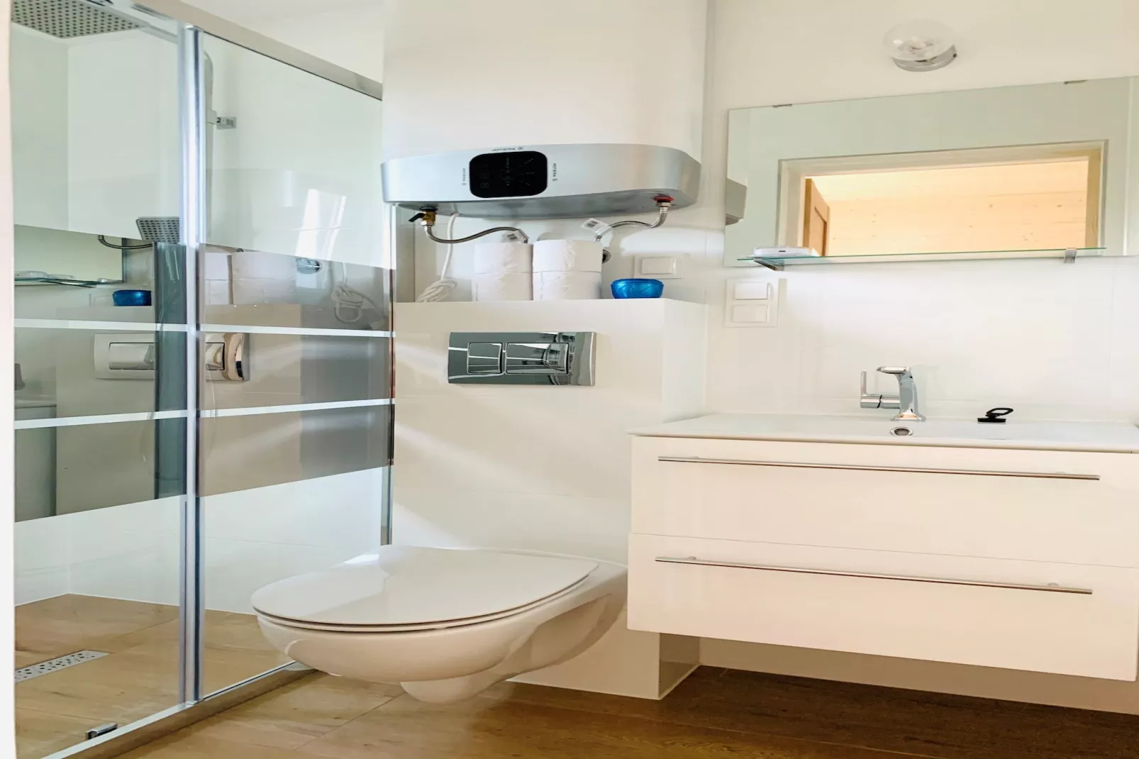 Domek PREMIUM dla 4 osób Sarbinowo-Bathroom