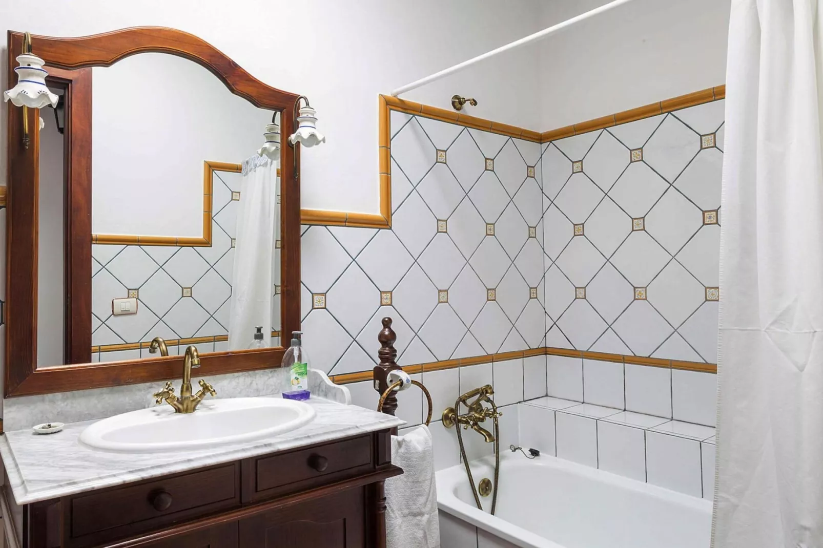 La Charola-Bathroom