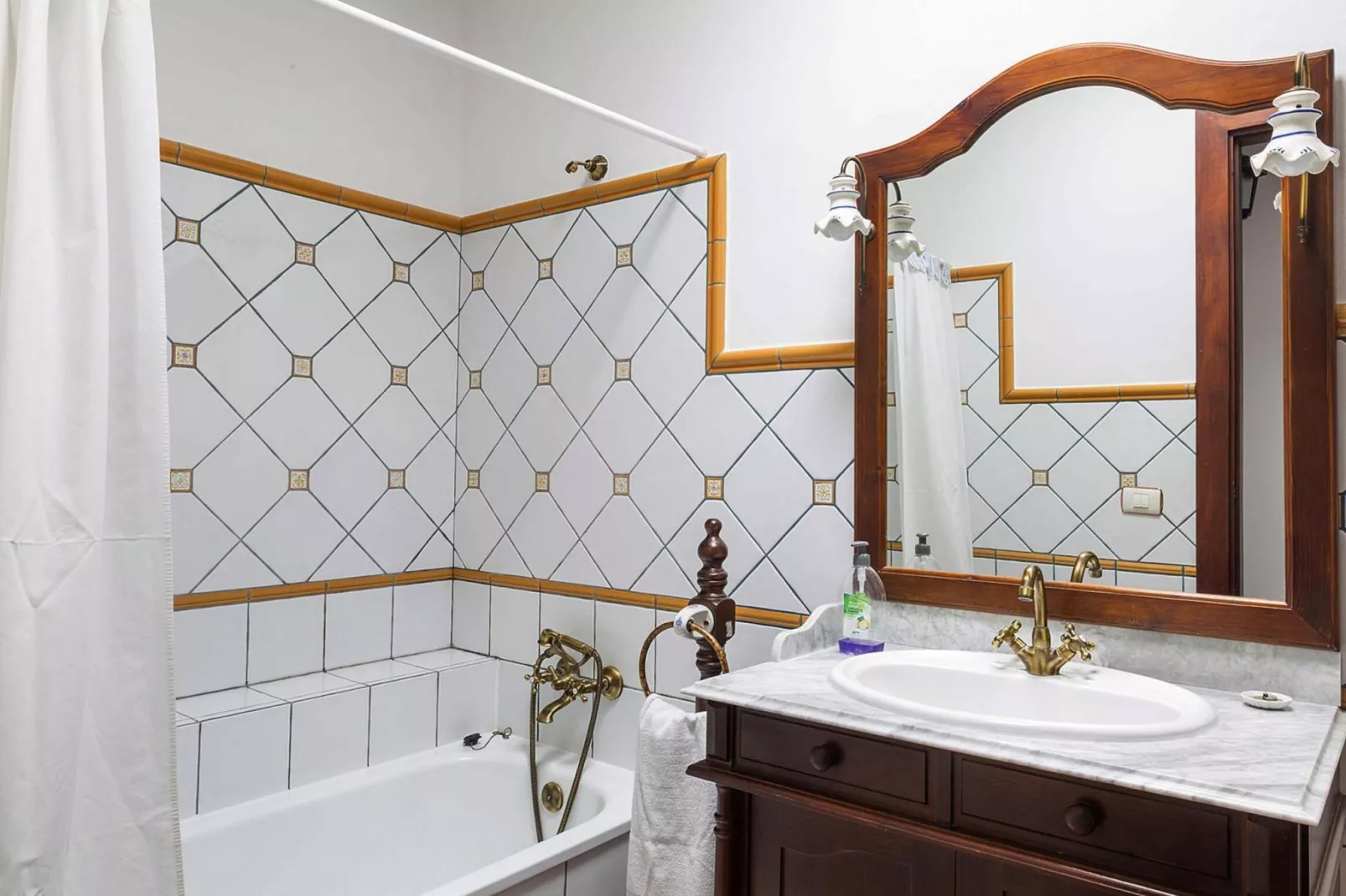 La Charola-Bathroom