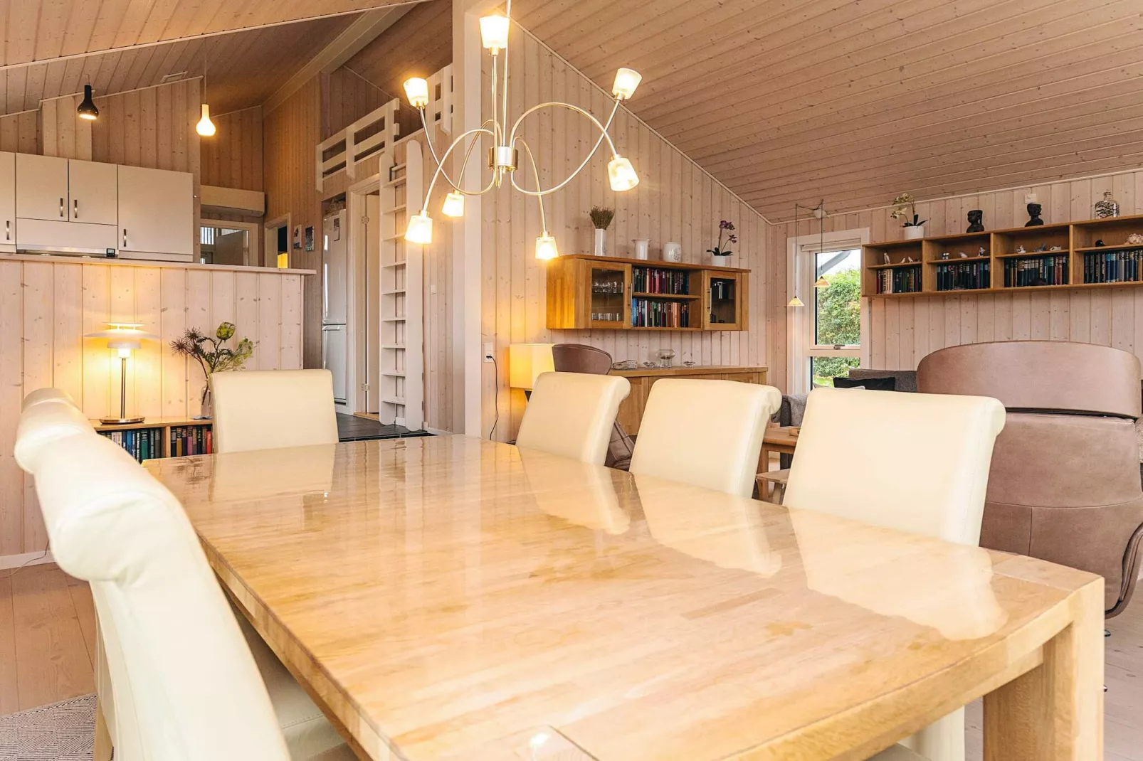 8 Personen Ferienhaus in Bogense-By Traum-Innenbereich