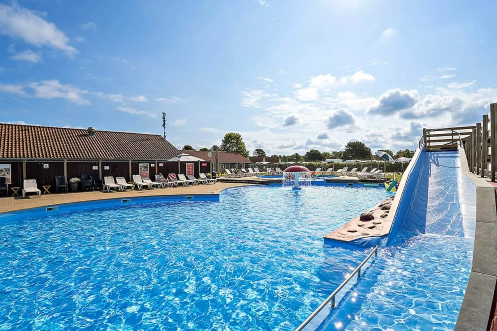 Bogense hytte - typ C - 6 senge-Schwimmbad