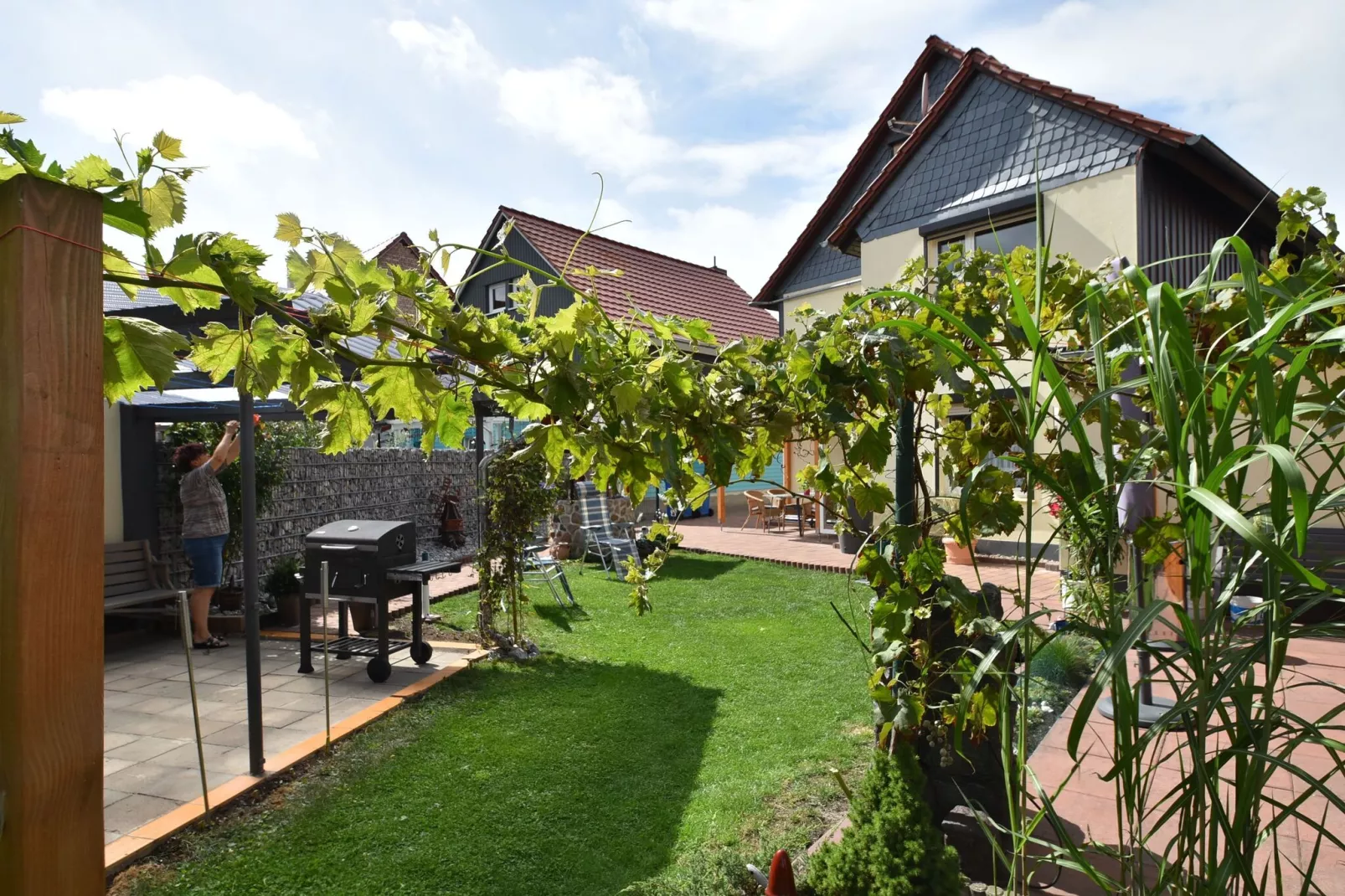 Veckenstedt-Exterior summer