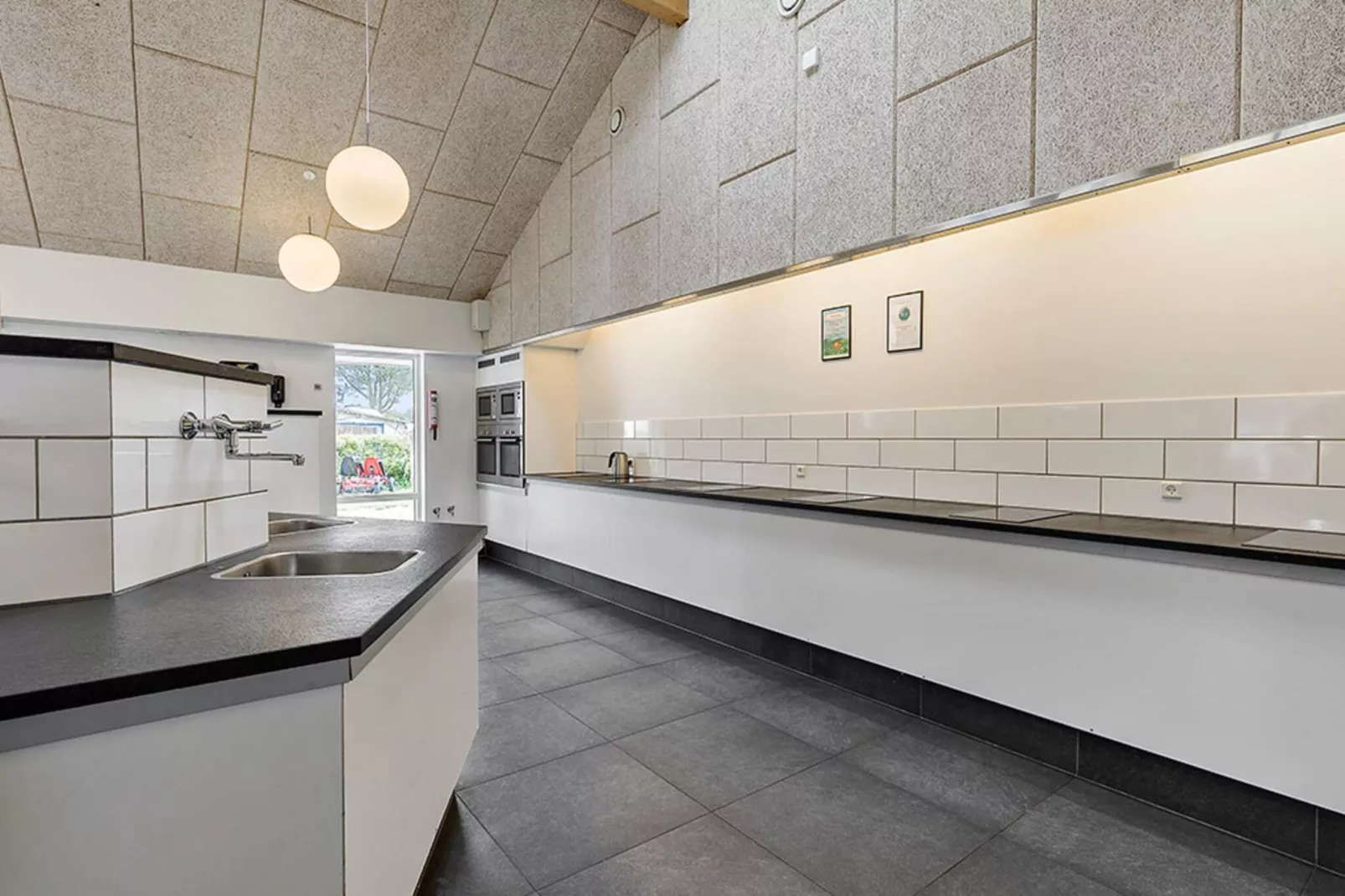 Grenen hytte Plus 6 senger-Indoor